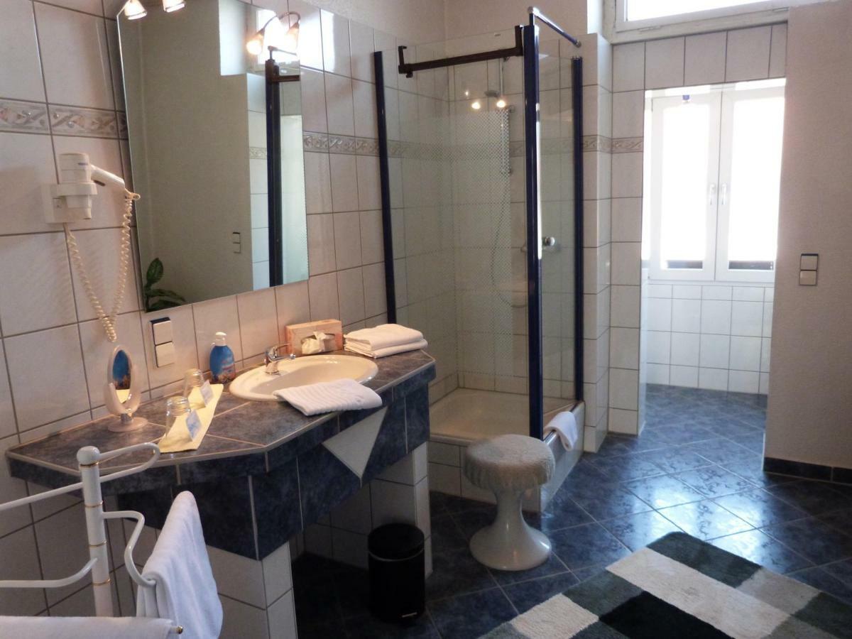 Hotel Jaegerhof Майен Экстерьер фото