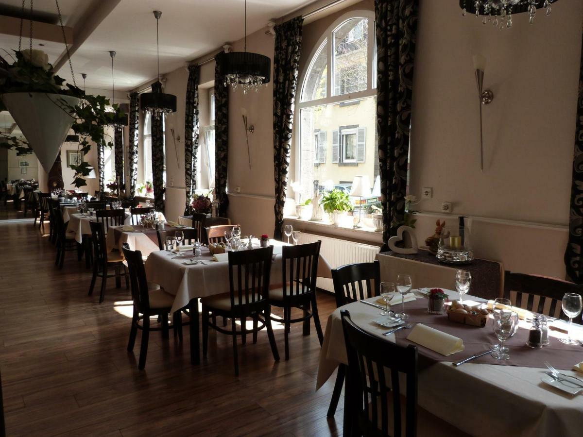 Hotel Jaegerhof Майен Экстерьер фото